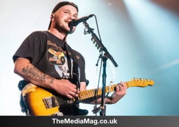 zach bryan net worth